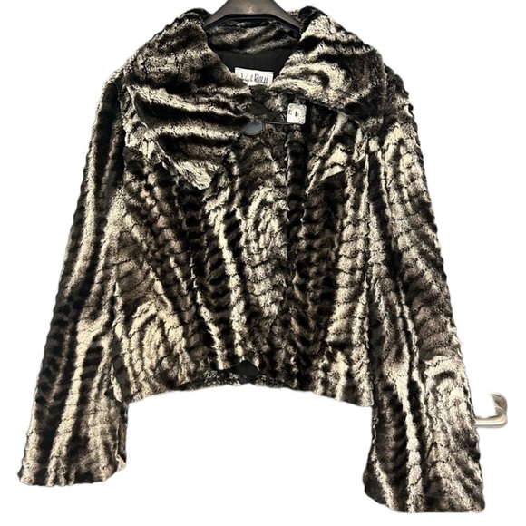 Joseph Ribkoff Jackets & Blazers - Joseph Ribkoff Faux Chinchilla jacket size 10 new  condition! Looks/feels real